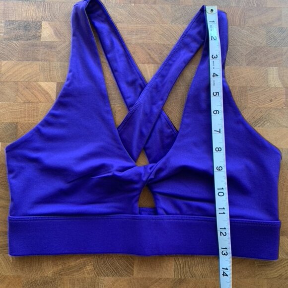 Fabletics Oasis Twist Sports Bra - Digital Purple M - Picture 3 of 4